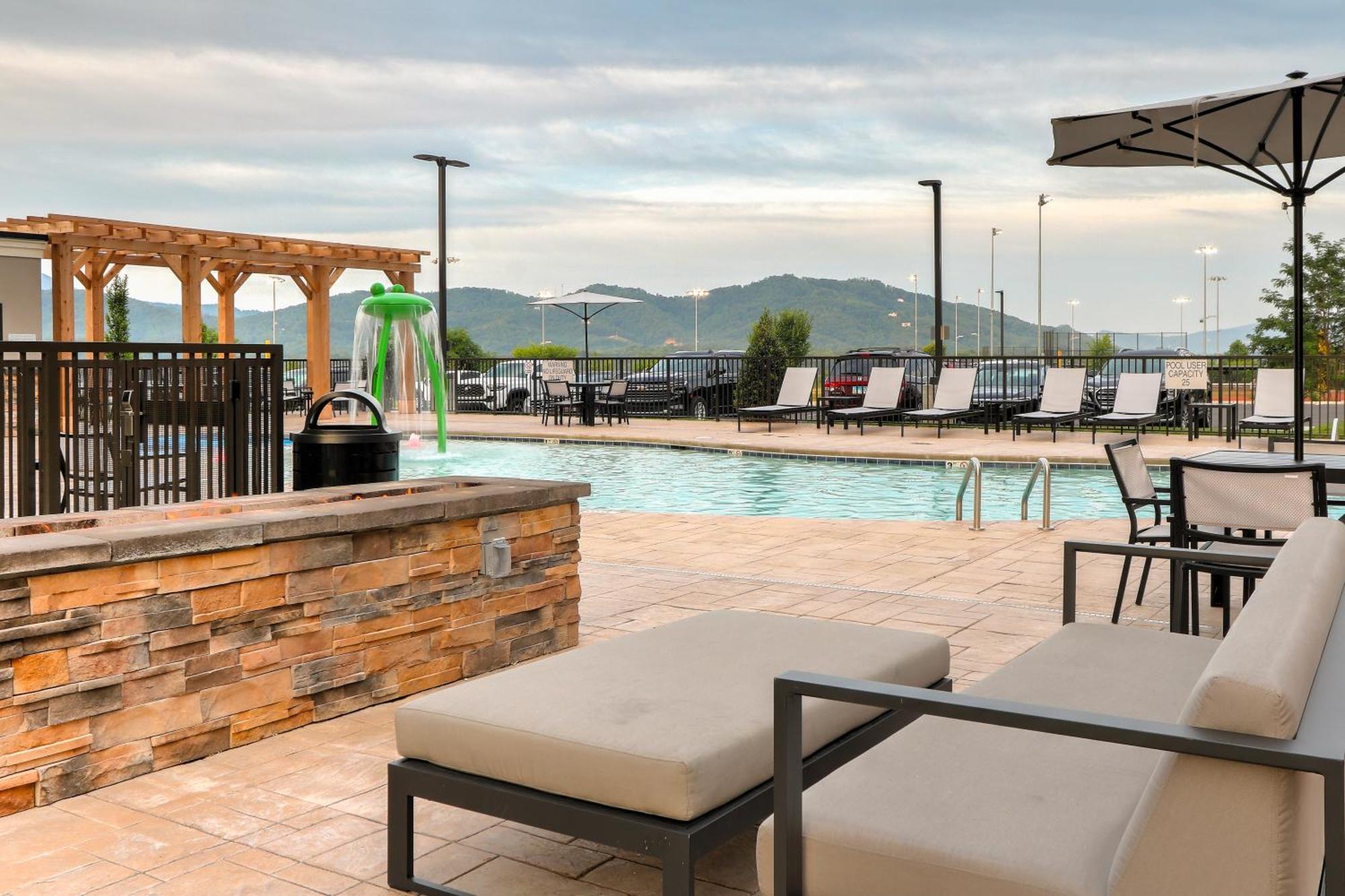 Staybridge Suites Pigeon Forge - Smoky Mtns By Ihg Buitenkant foto